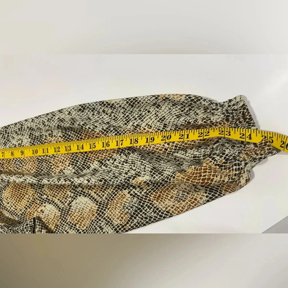 Ava & VIV Women's Plus Size Long Sleeve V-Neck Snake Skin Popover Blouse  Sz X - Picture 13 of 16